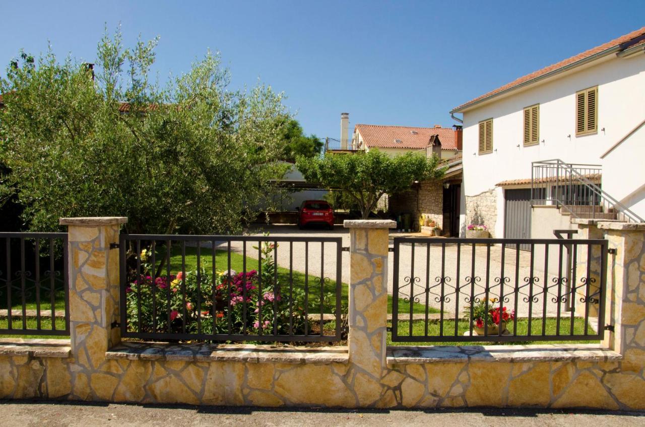 Apartment Percic Tar-Vabriga Zewnętrze zdjęcie
