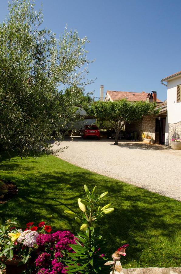 Apartment Percic Tar-Vabriga Zewnętrze zdjęcie